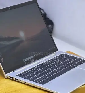 New Laptop HP Elitebook 830 G11 16GB Intel Core Ultra 7 SSD 512GB