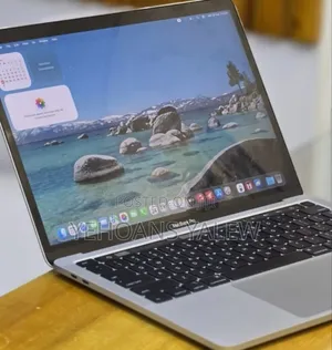 New Laptop Apple MacBook Pro 2020 32GB Intel Core i7 SSD 512GB