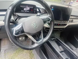 Volkswagen ID.6 2022