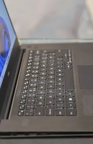New Laptop Dell XPS 15 16GB Intel Core i5 SSD 512GB