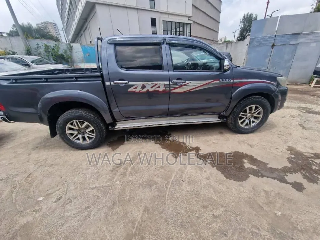 Toyota Hilux 2014