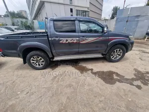 Toyota Hilux 2014