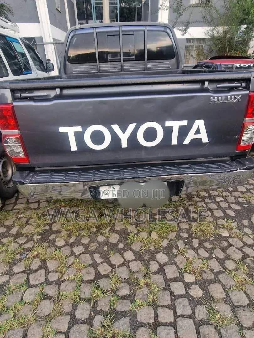 Toyota Hilux 2014