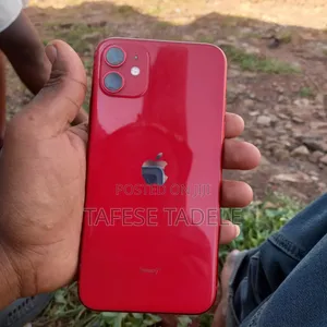 Apple iPhone 11 64 GB Red