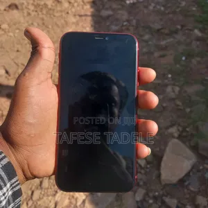 Apple iPhone 11 64 GB Red