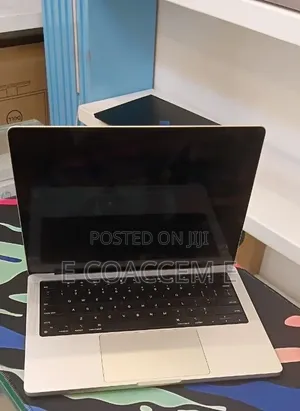 New Laptop Apple MacBook 16GB SSD 512GB