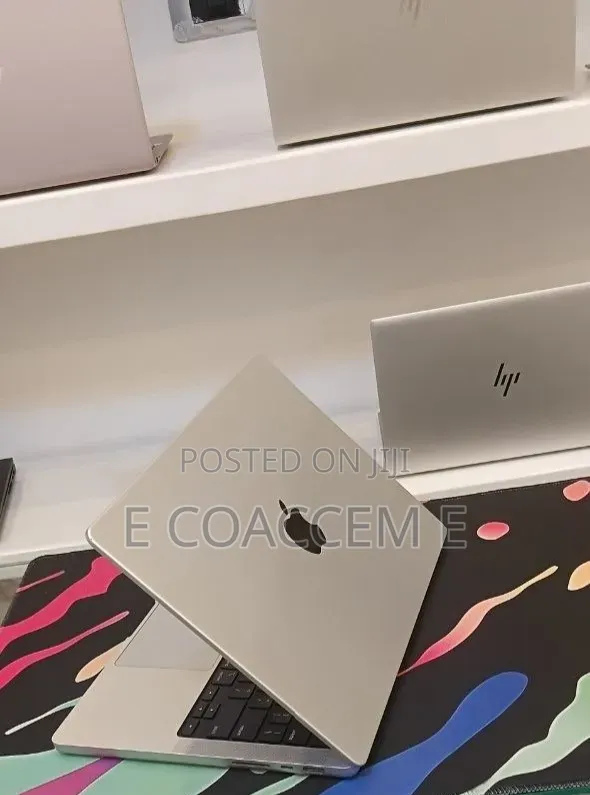 New Laptop Apple MacBook 16GB SSD 512GB