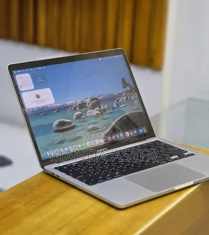 New Laptop Apple MacBook Pro 2020 32GB Intel Core i7 SSD 512GB