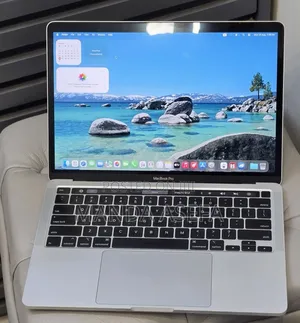 New Laptop Apple MacBook Pro 2020 32GB Intel Core i7 SSD 512GB