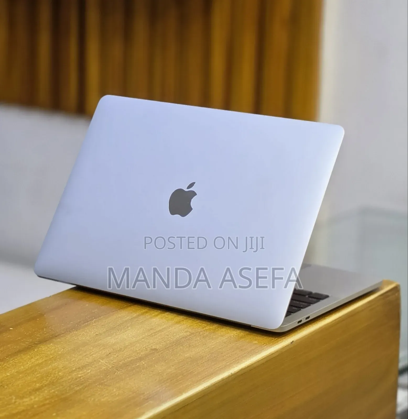 New Laptop Apple MacBook Pro 2020 32GB Intel Core i7 SSD 512GB