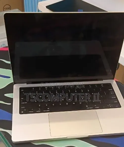 New Laptop Apple MacBook Pro 2021 M1 16GB Apple M1 Pro SSD 512GB