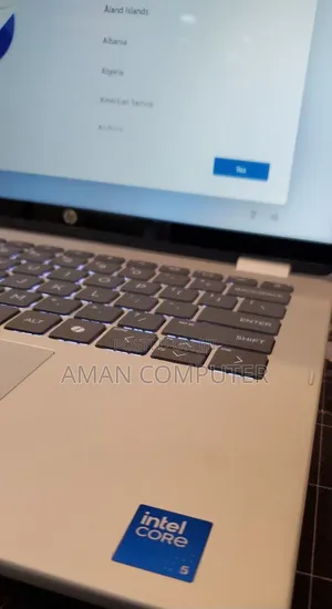 New Laptop HP OmniBook 5 Flip 14-fp0023dx 8GB Intel Core 5 SSD 1T