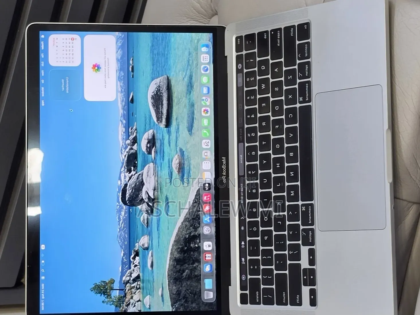 New Laptop Apple MacBook Pro 2020 32GB Intel Core i7 SSD 512GB
