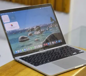 New Laptop Apple MacBook Pro 2020 32GB Intel Core i7 SSD 512GB