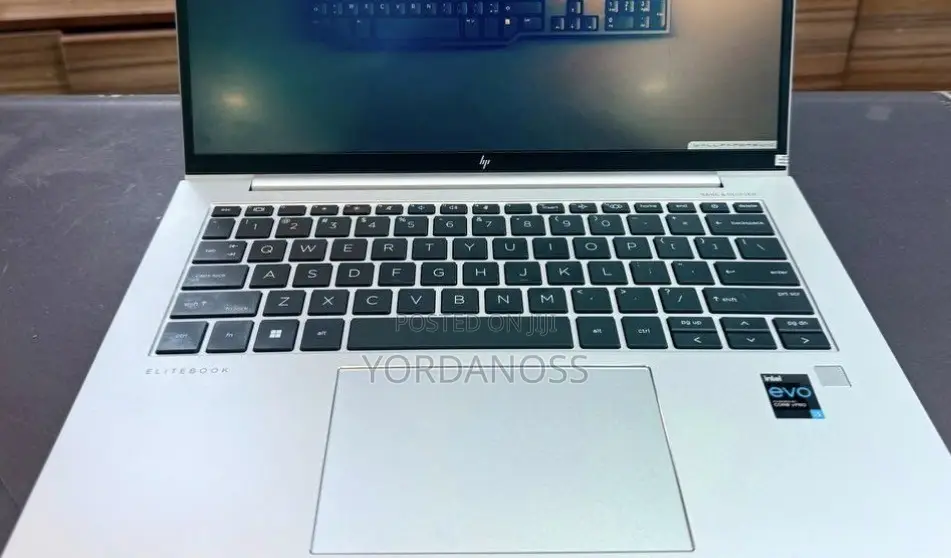 New Laptop HP EliteBook 840 G10 16GB Intel Core i5 SSD 512GB