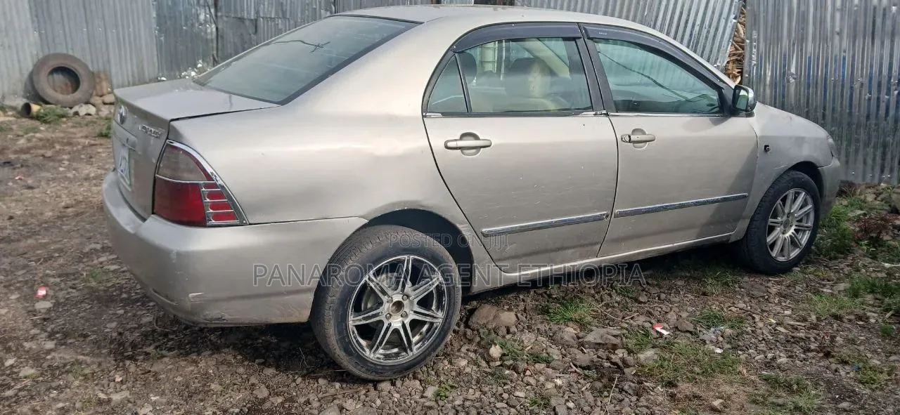 Toyota Corolla 2027 Silver