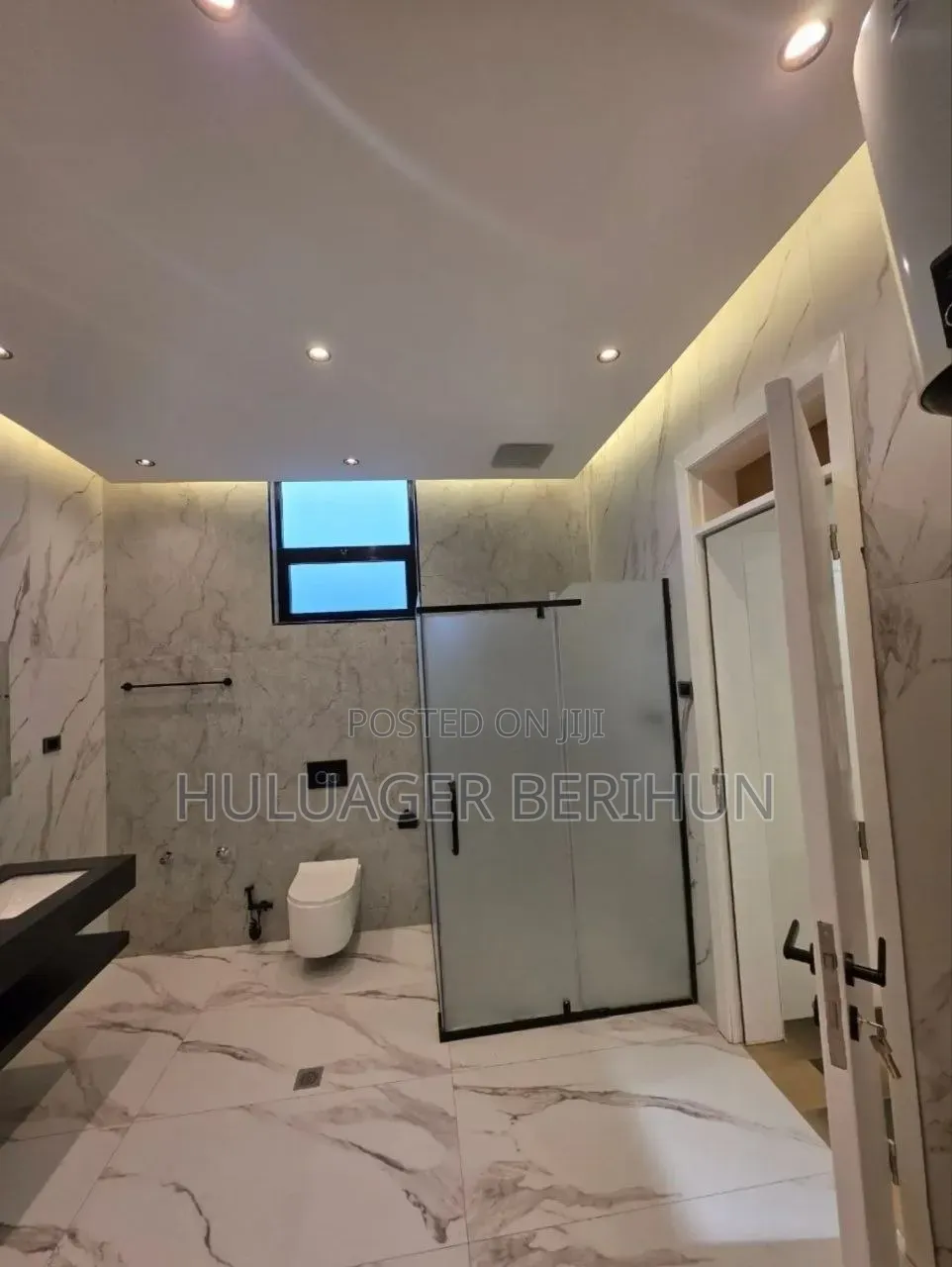 Furnished 5bdrm Villa in Bole for sale