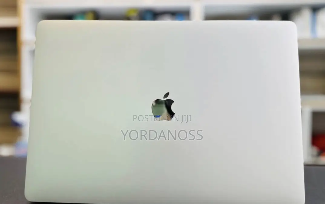 New Laptop Apple MacBook Pro 2021 M1 16GB Apple M1 Pro SSD 512GB
