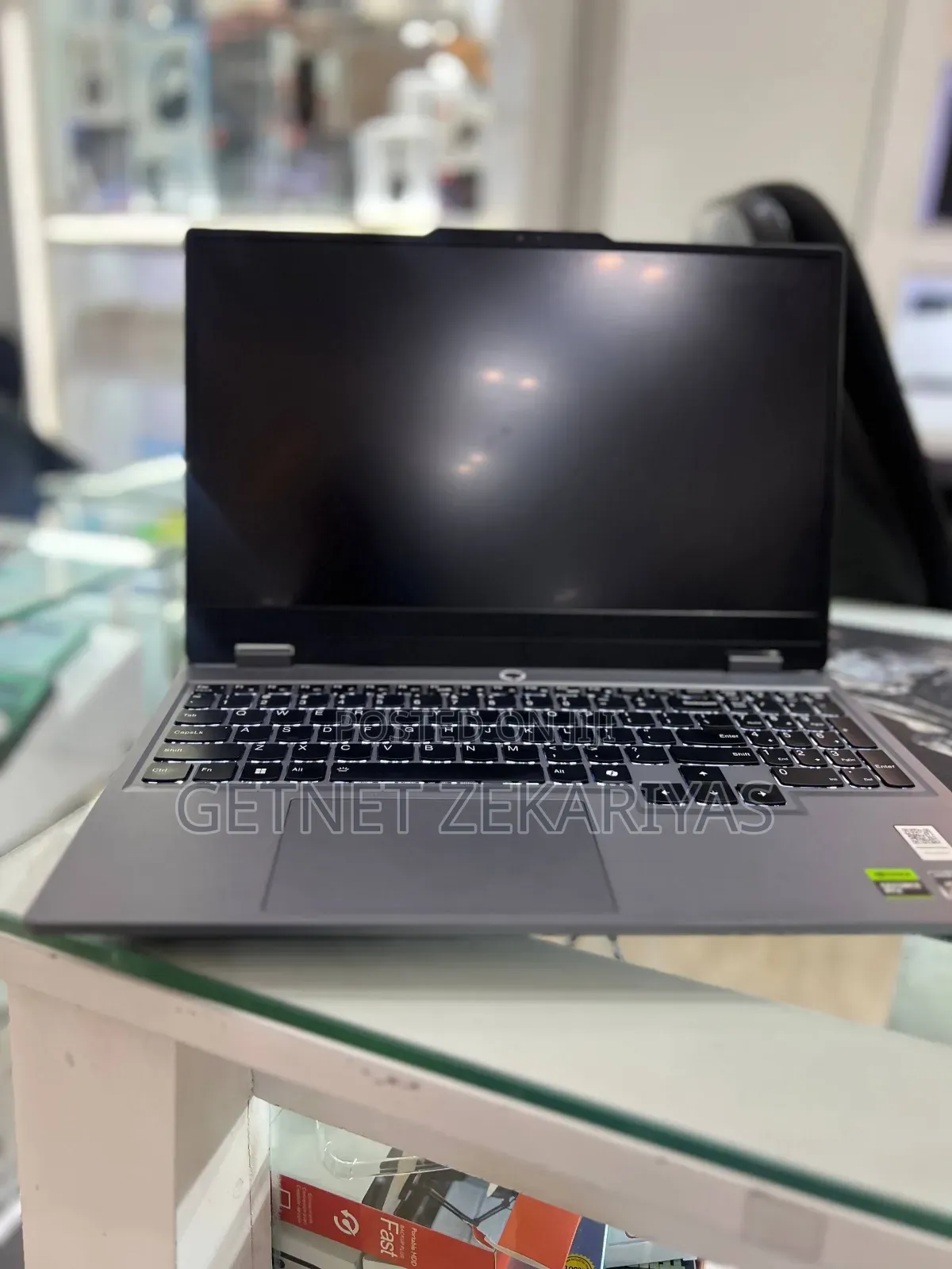New Laptop Lenovo LOQ 15ARP9 16GB AMD Ryzen 5 SSD 512GB
