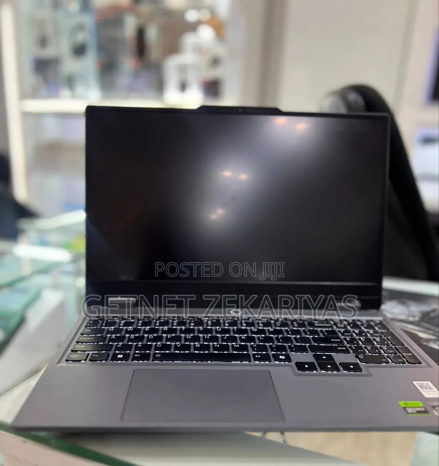 New Laptop Lenovo LOQ 15ARP9 16GB AMD Ryzen 5 SSD 512GB