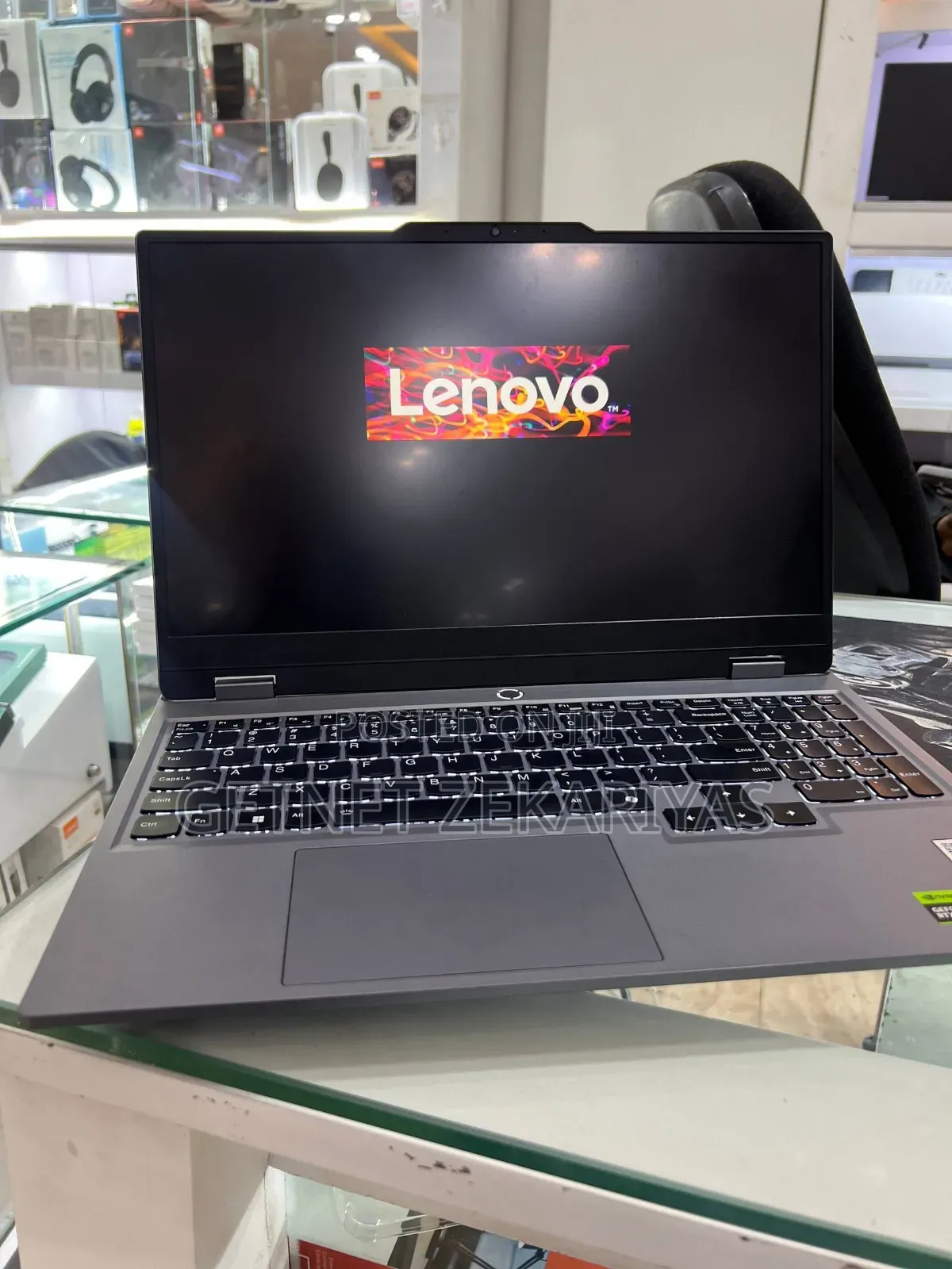 New Laptop Lenovo LOQ 15ARP9 16GB AMD Ryzen 5 SSD 512GB