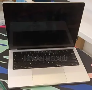 New Laptop Apple MacBook Pro 2021 M1 16GB Apple M1 Pro SSD 512GB