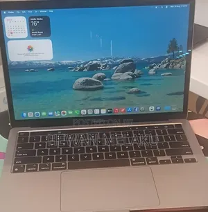 New Laptop Apple MacBook Pro 2020 M1 8GB Apple M1 SSD 256GB