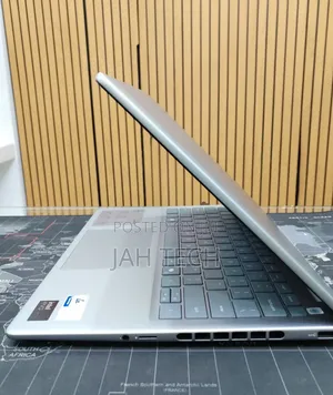 New Laptop Dell Inspiron 14 16GB Intel Core Ultra 7 SSD 512GB