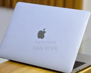 New Laptop Apple MacBook Pro 2020 32GB Intel Core i7 SSD 512GB