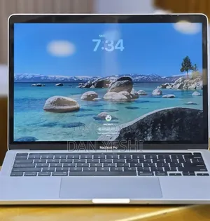 New Laptop Apple MacBook Pro 2020 32GB Intel Core i7 SSD 512GB