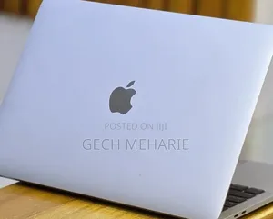 New Laptop Apple MacBook 2020 32GB Intel Core i7 SSD 512GB