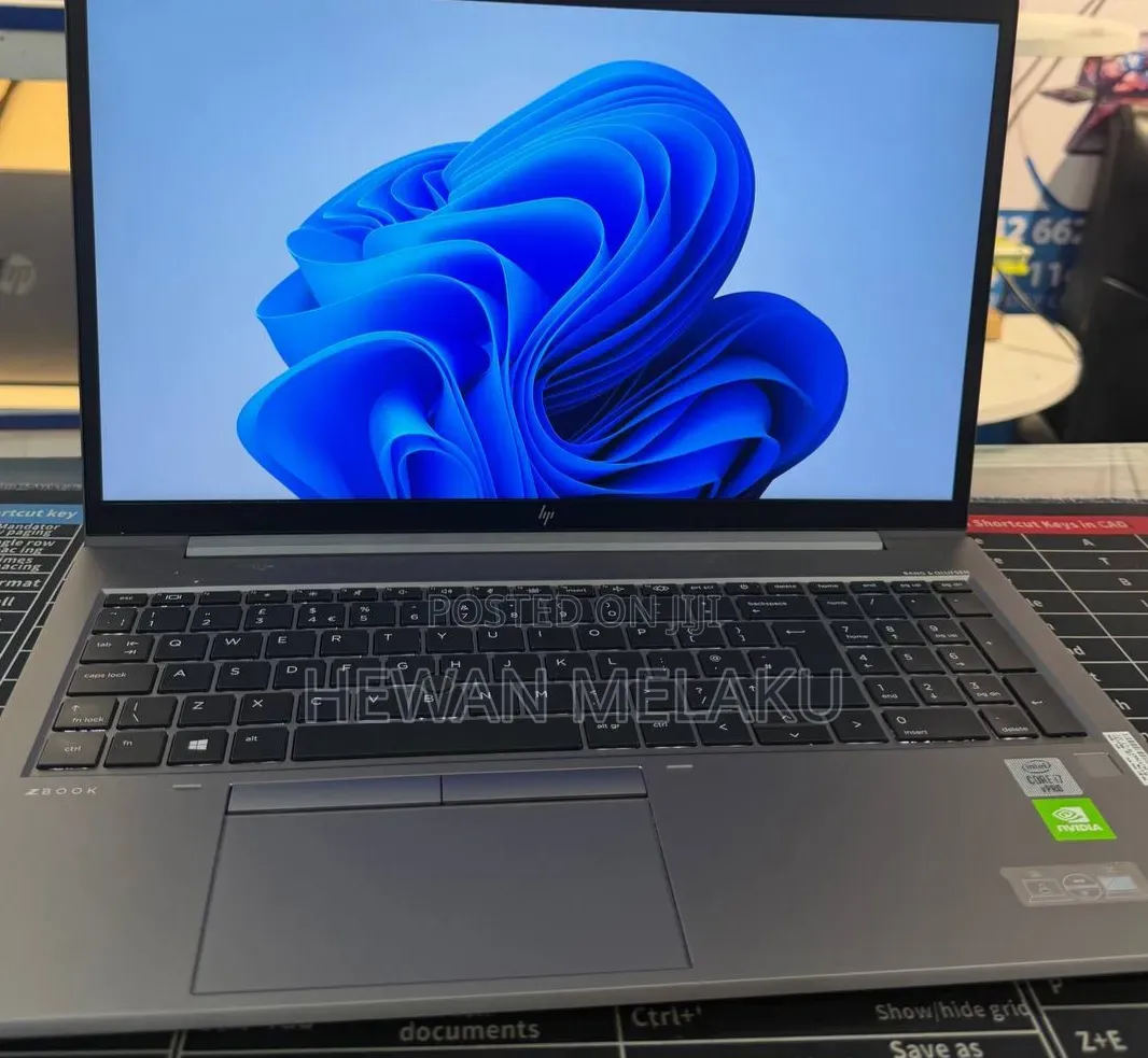 New Laptop HP ZBook 14 16GB Intel Core i7 SSD 512GB