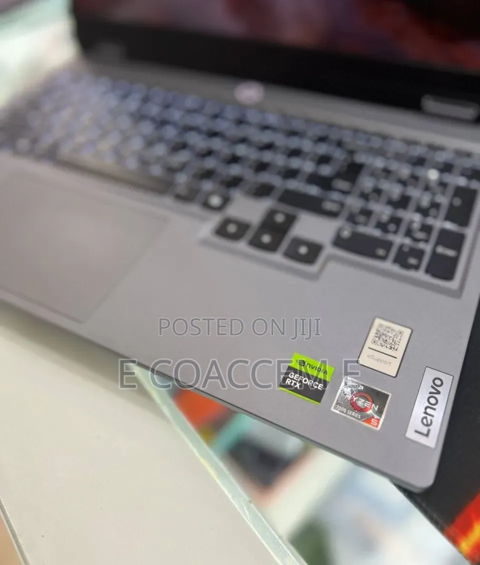 New Laptop Lenovo 16GB AMD Ryzen 5 SSD 512GB