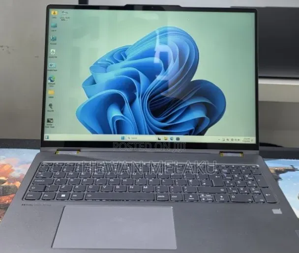 New Laptop Lenovo 16GB AMD Ryzen 7 SSD 512GB