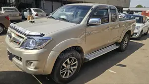 Toyota Hilux 2008 Gold