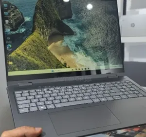 New Laptop Lenovo 16GB Intel Core Ultra 5 SSD 512GB