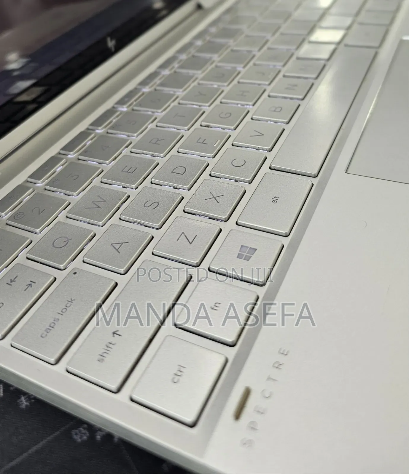 New Laptop HP Spectre 8GB Intel Core i7 SSD 512GB