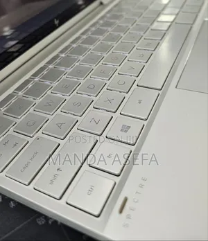 New Laptop HP Spectre 8GB Intel Core i7 SSD 512GB