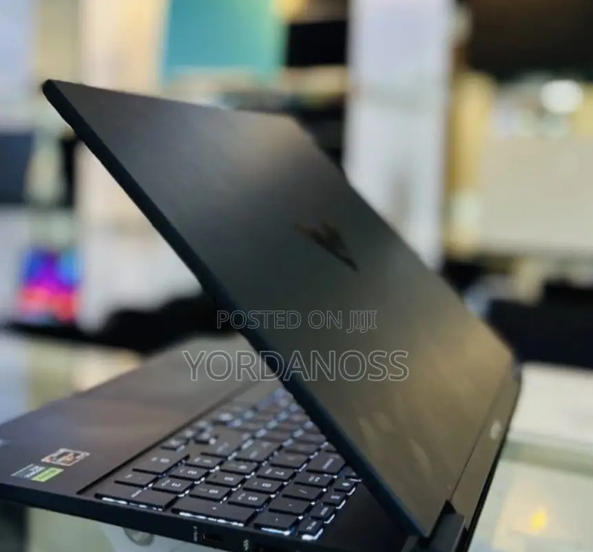 New Laptop HP Victus 16 16GB AMD Ryzen 9 SSD 1T