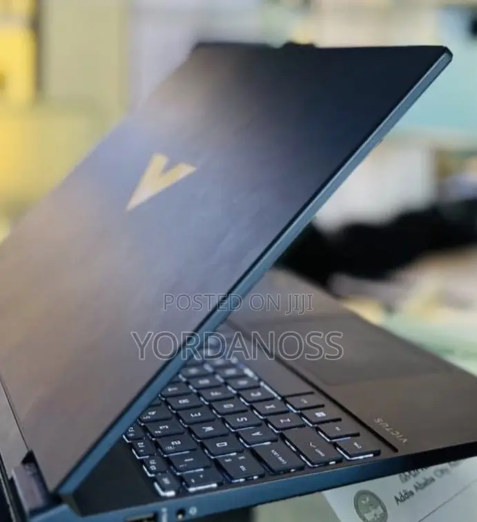 New Laptop HP Victus 16 16GB AMD Ryzen 9 SSD 1T