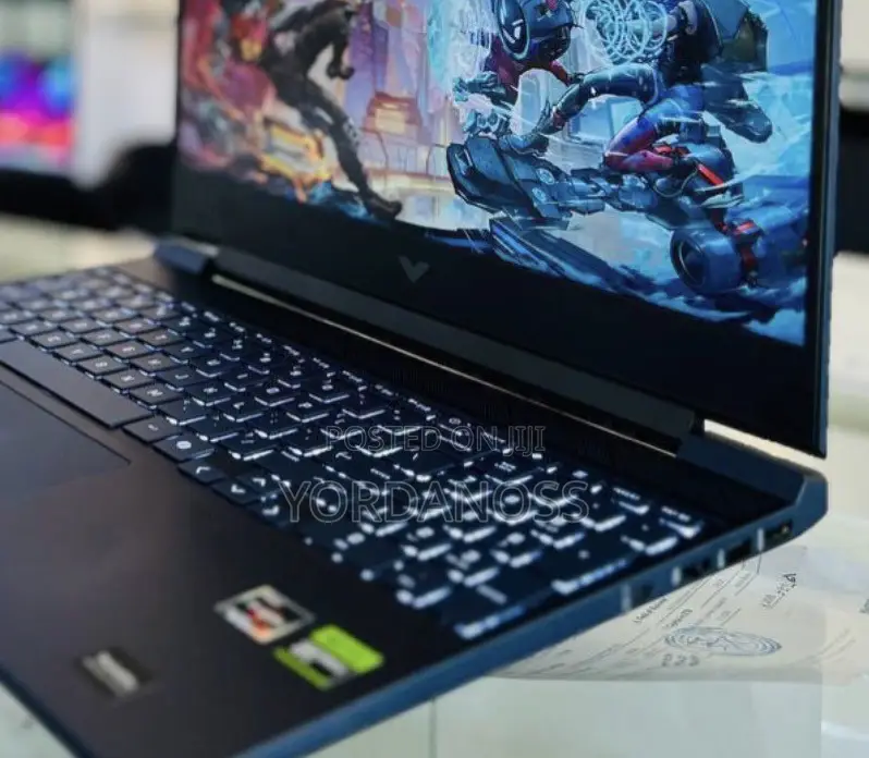 New Laptop HP Victus 16 16GB AMD Ryzen 9 SSD 1T