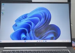 New Laptop HP Zbook Studio G7 32GB Intel Core i7 SSD 512GB