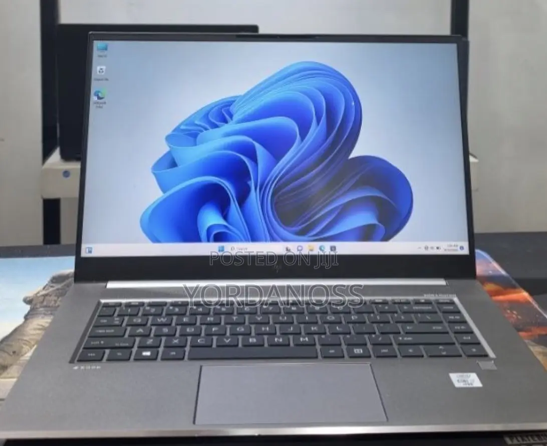 New Laptop HP Zbook Studio G7 32GB Intel Core i7 SSD 512GB