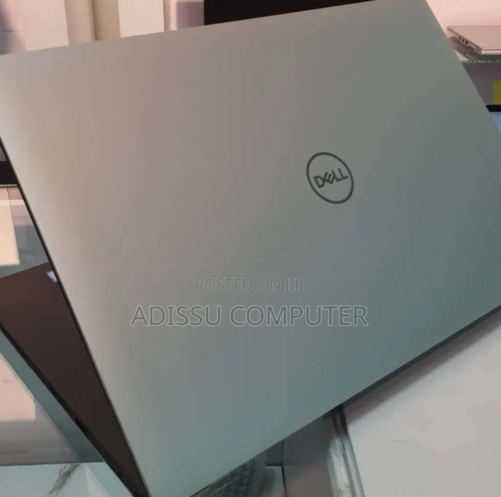 New Laptop Dell XPS 15 16GB Intel Core i9 SSD 512GB