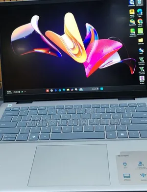 New Laptop Dell Inspiron 14 7440 16GB Intel Core Ultra 7 SSD 1T