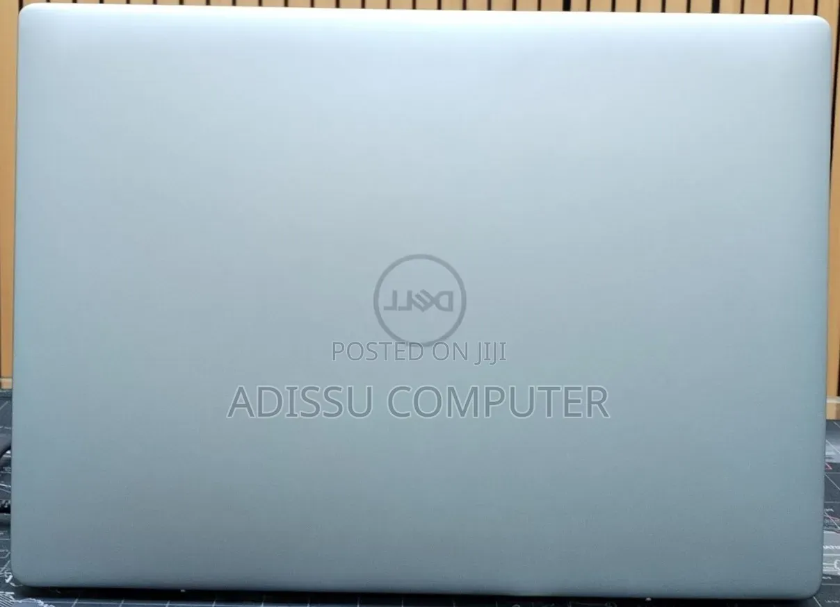 New Laptop Dell Inspiron 14 7440 16GB Intel Core Ultra 7 SSD 1T