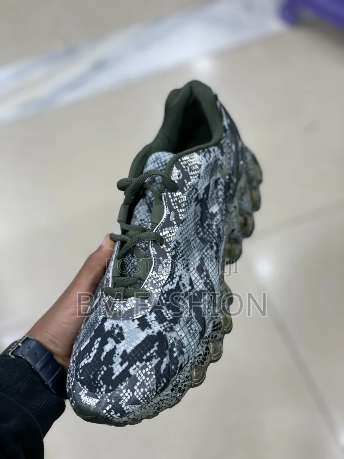 Nike Pod Hybrid Men's Sneakers