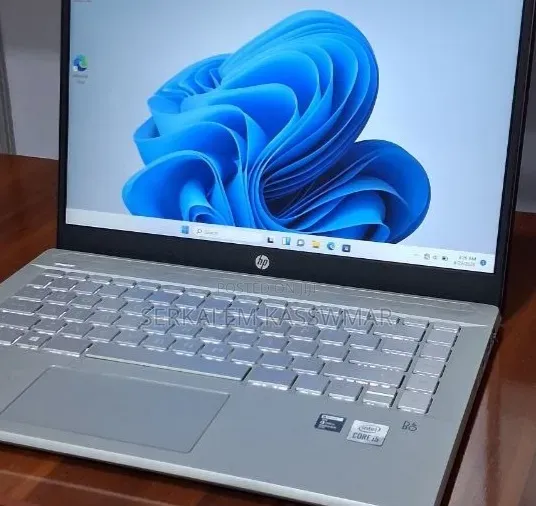 New Laptop HP Pavilion 14 8GB Intel Core i5 SSD 512GB