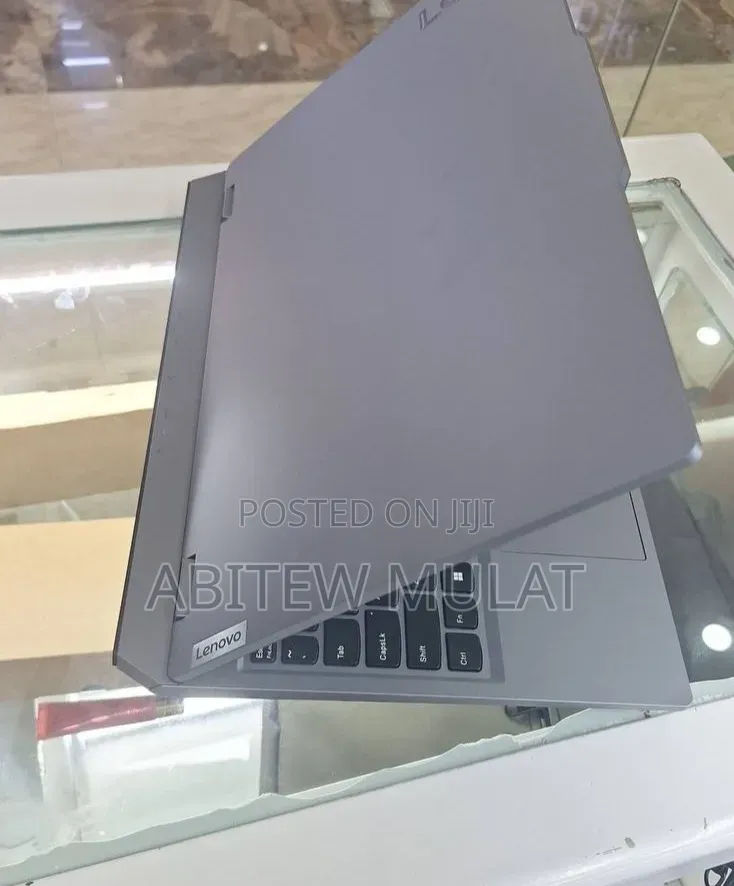 New Laptop Lenovo LOQ 15ARP9 16GB AMD Ryzen 5 SSD 512GB