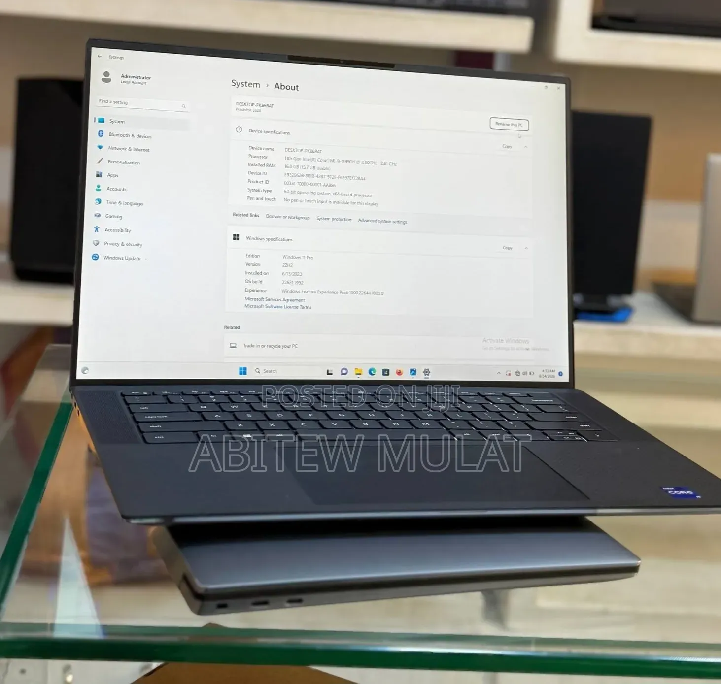 New Laptop Dell Precision 5560 16GB Intel Core i9 SSD 512GB